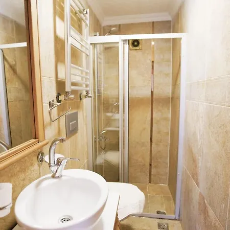 Διαμέρισμα Lovely Flat Near Vibrant Attractions In Balat, Fatih *