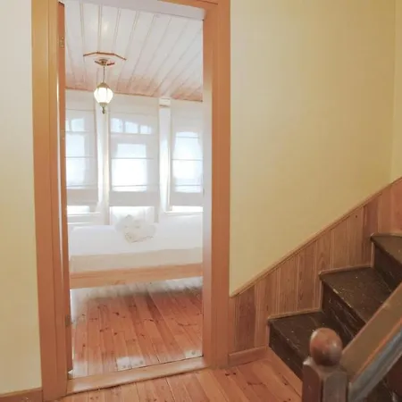 Διαμέρισμα Lovely Flat Near Vibrant Attractions In Balat, Fatih *